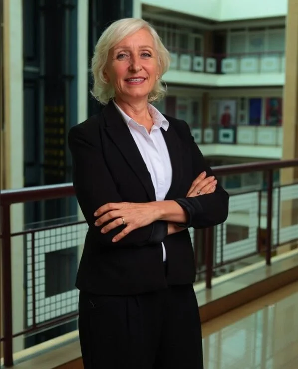 Dr. L. Shchukina